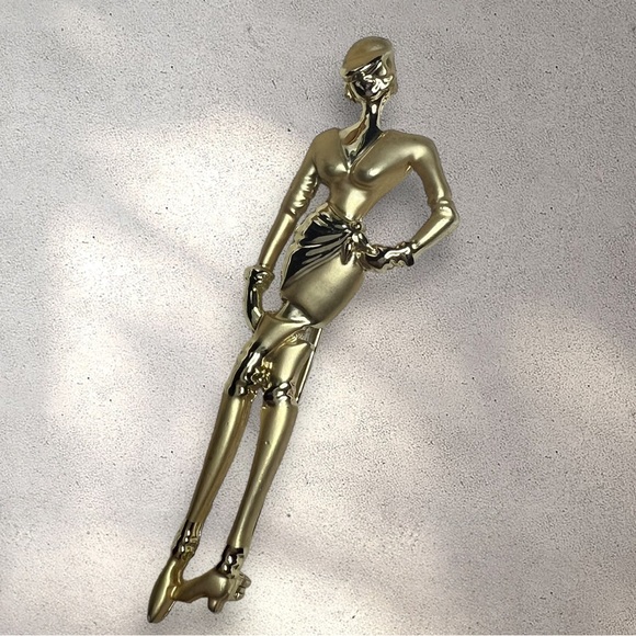 Vintage AJC? Art Deco Classy Lady Gold Tone Brooch Pin. Unsigned - Picture 2 of 8